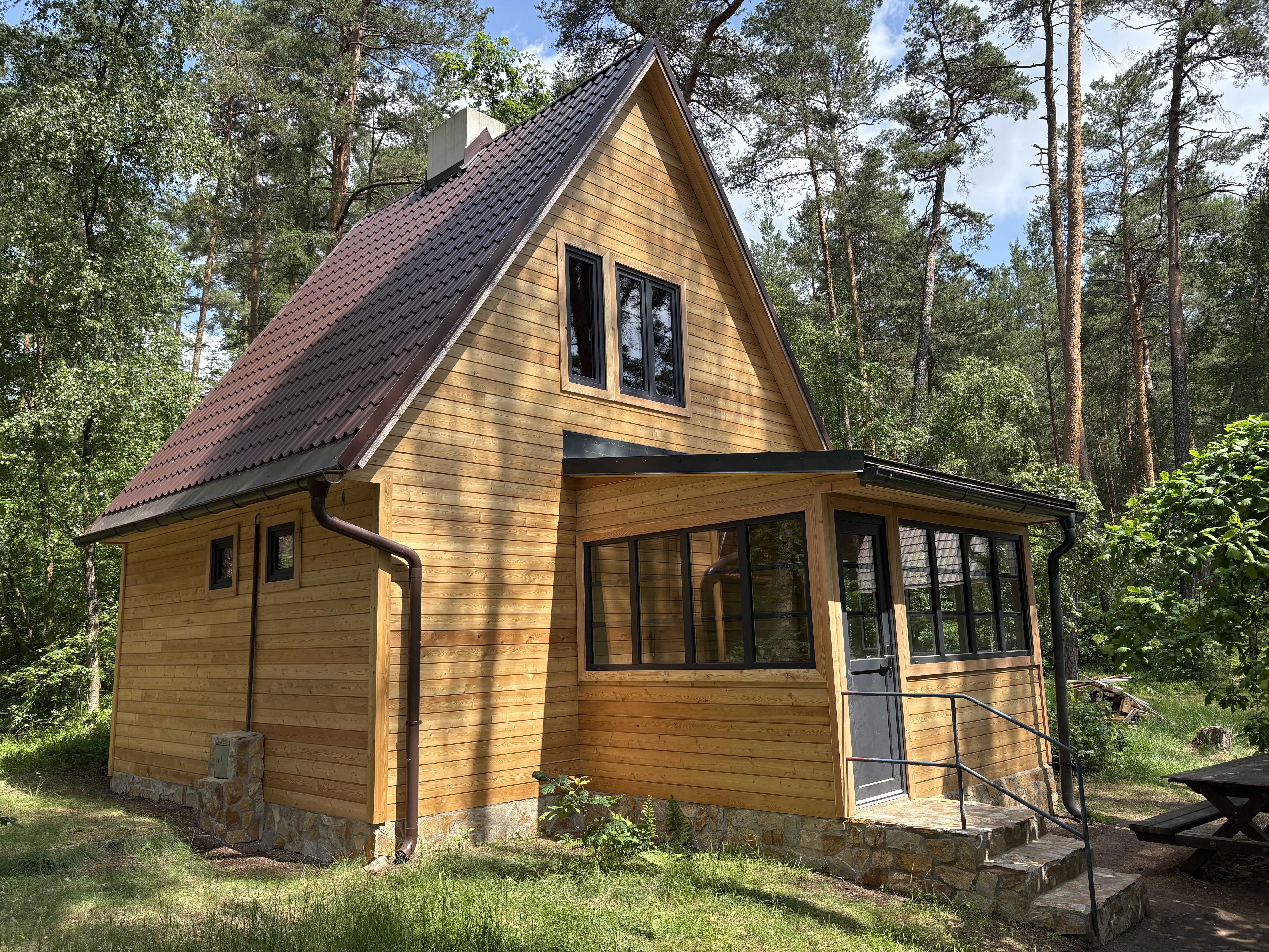 Rekonstrukce dřevěné fasády a koupelny - Doksy